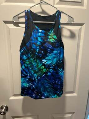 Swimsuits For All Chlorine Resistant High Neck Racerback Tankini Top in Green Pa